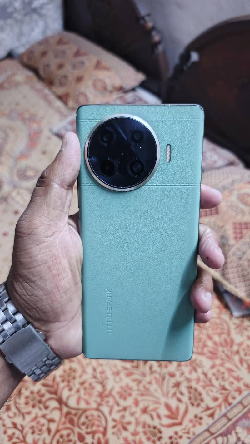 Tecno Spark 20 Pro Plus 7