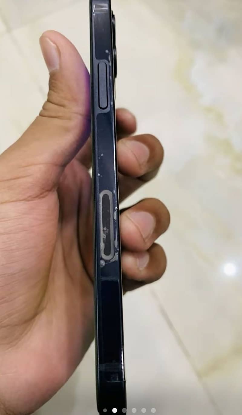 Apple iPhone 12 3