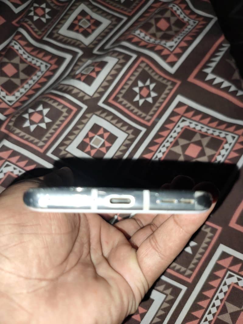 One Plus 10 Pro 1