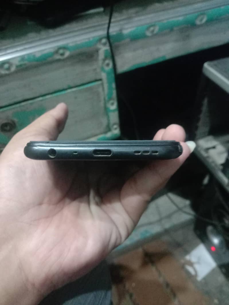 OPPO A76 3