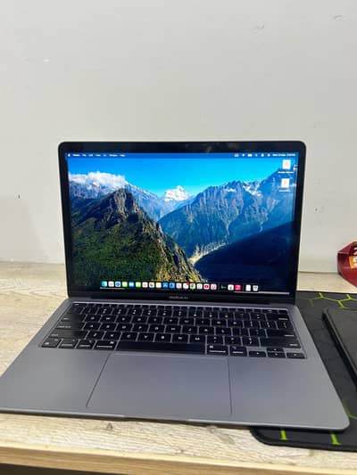 Apple MacBook Air M1 2020 | 8GB RAM | 256GB SSD | Excellent Condition