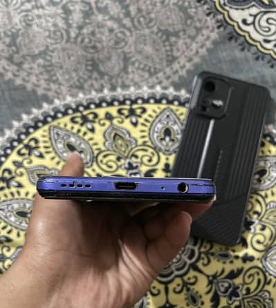 Vivo Y21