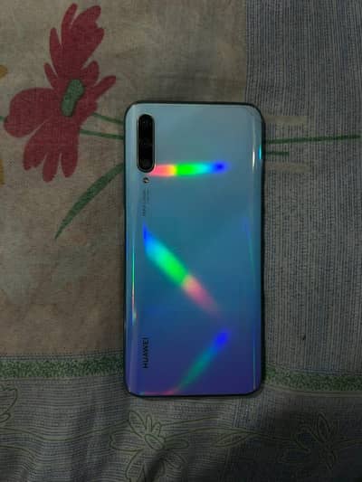 Huawei Y9
