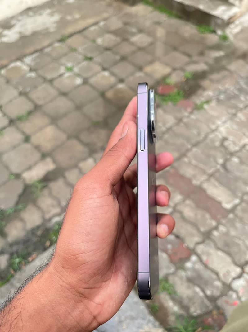 Apple iPhone 14 Pro Max 2