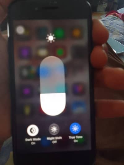 Apple iPhone SE