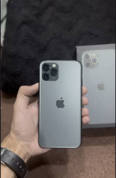 Apple iPhone 11 Pro sim glitch