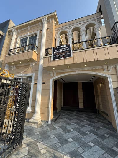 5 MARLA BRAND NEW HOUSE IS AVAILABLE FOR SALE IN SHERSHAH BLOCK. PRIME LOCATION