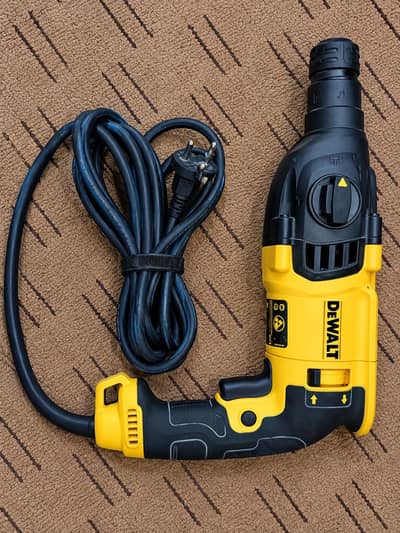 DeWALT D25133 800W SDS Plus Rotary Hammer | Like New | Few Hours Used