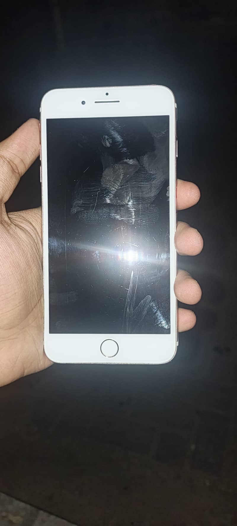 Apple iPhone 7 Plus 3