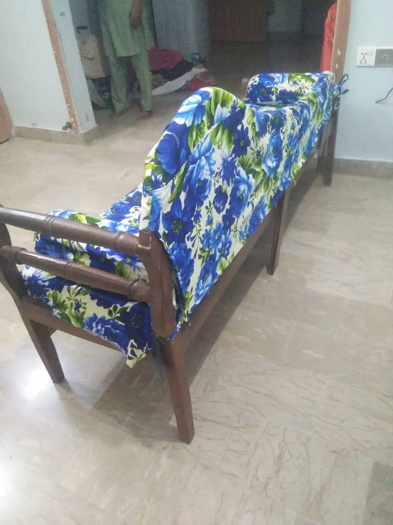 sofa old design 0