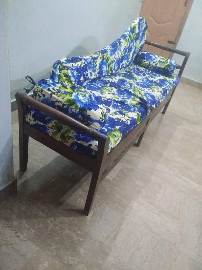 sofa old design 3