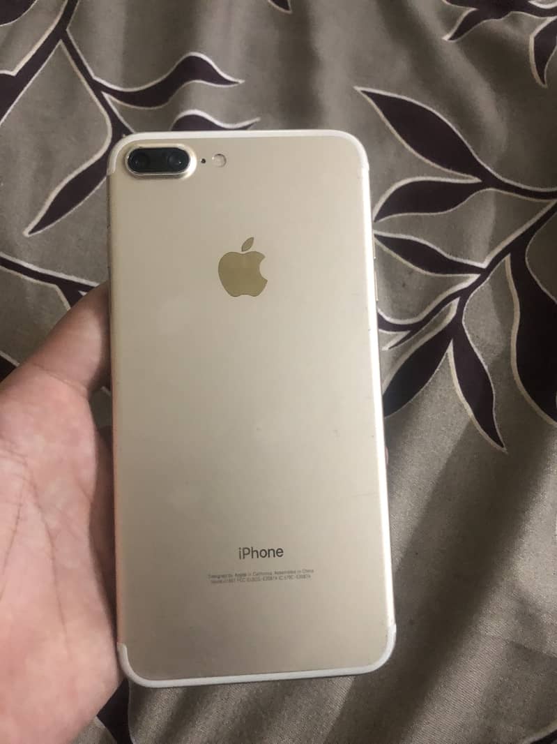 Apple iPhone 7 Plus 0