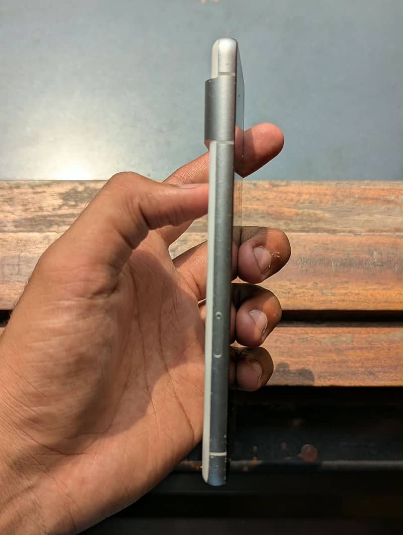 Google Pixel 7 5