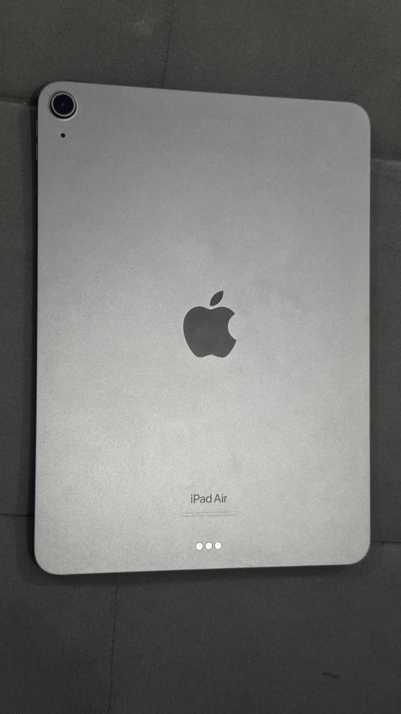 Ipad air m1 8