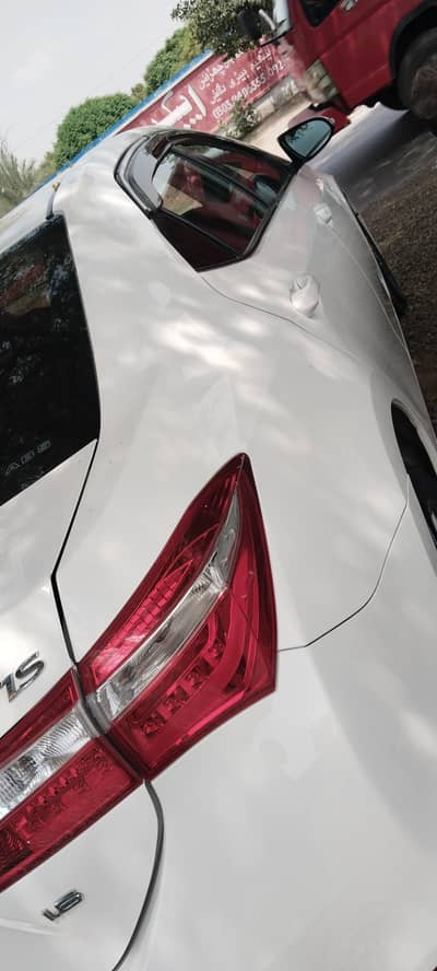 Toyota Corolla Altis 2016