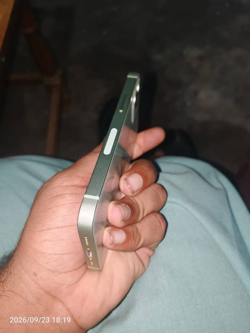 Apple iPhone 12 mini 1