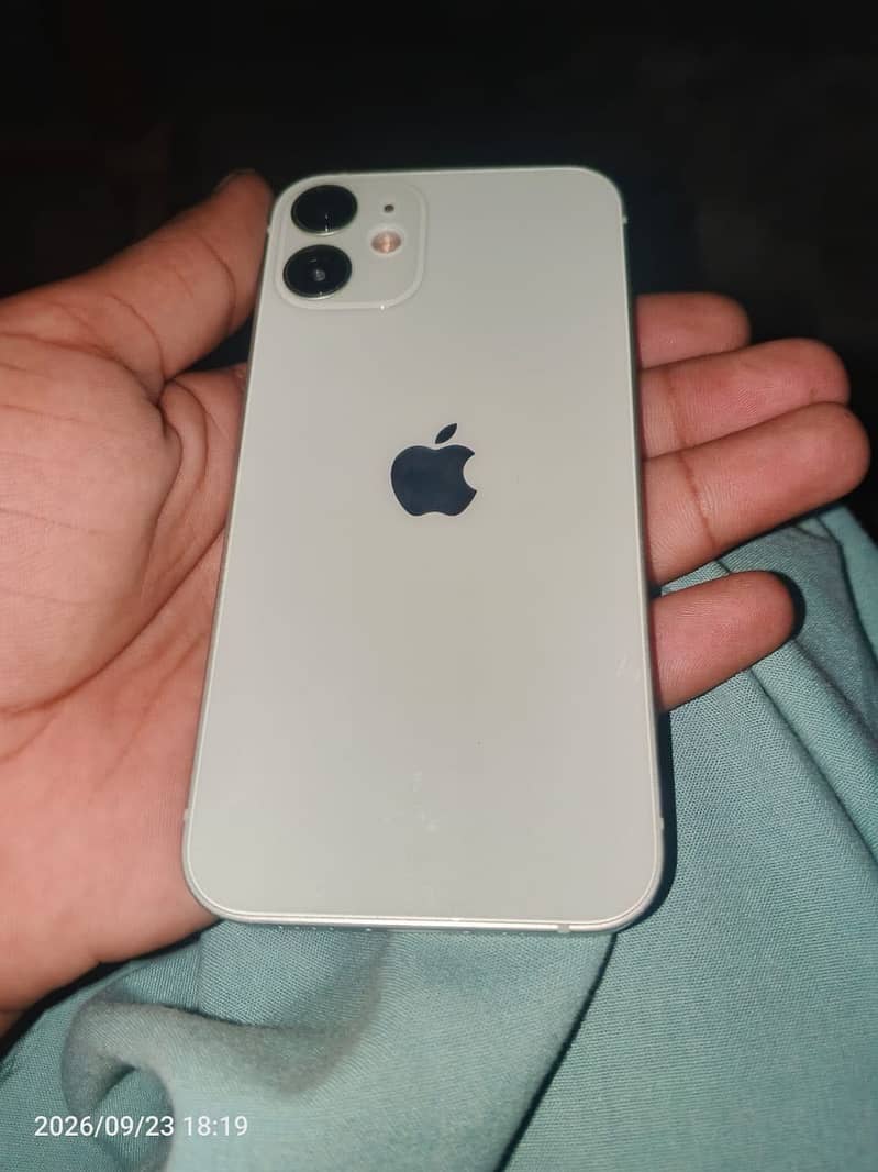 Apple iPhone 12 mini 2