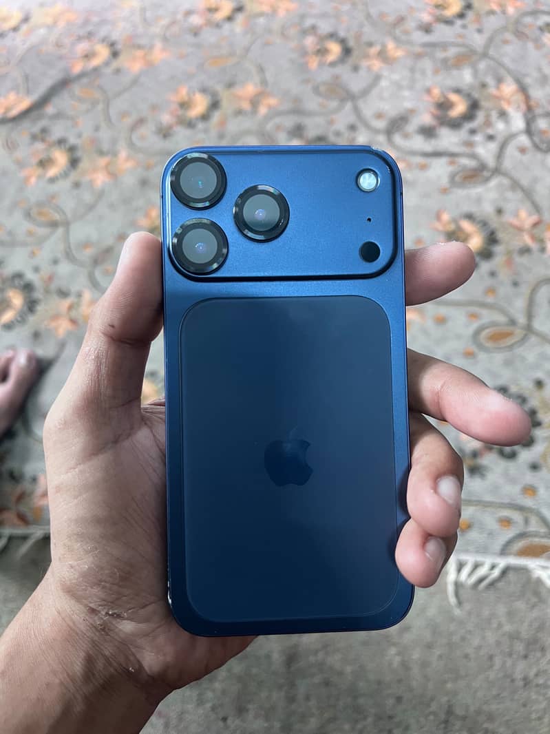 Apple iPhone XR 4