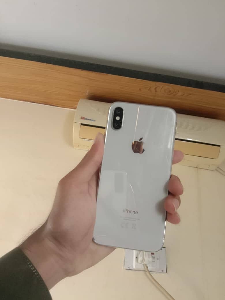 Apple iPhone X 0