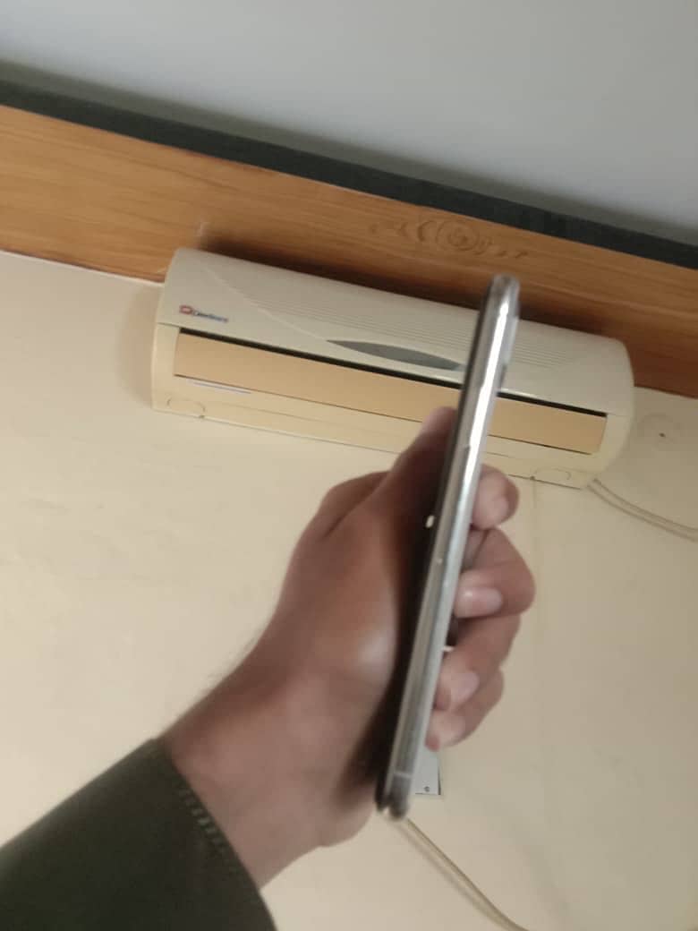 Apple iPhone X 9