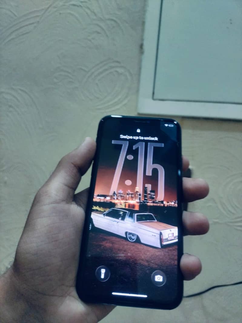 Apple iPhone 11 Pro 1