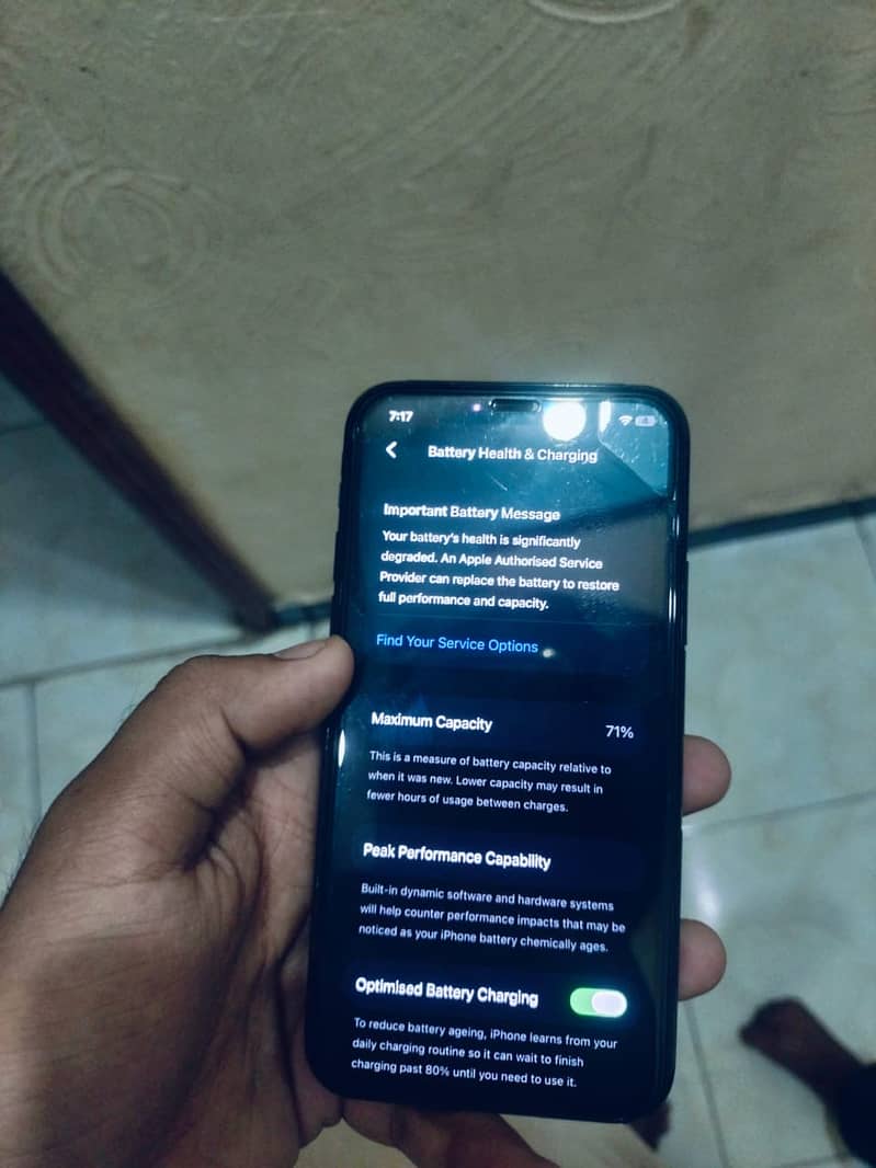 Apple iPhone 11 Pro 6