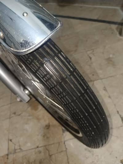 Honda 125 Red 100% original