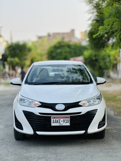 Antique Toyota Yaris 2021 automatic B2B