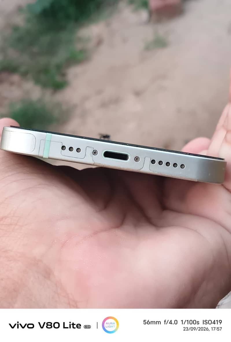 Apple iPhone 12 1