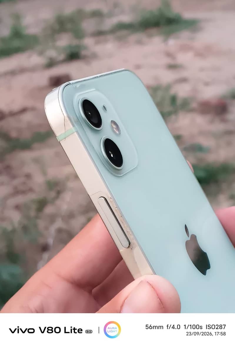 Apple iPhone 12 3