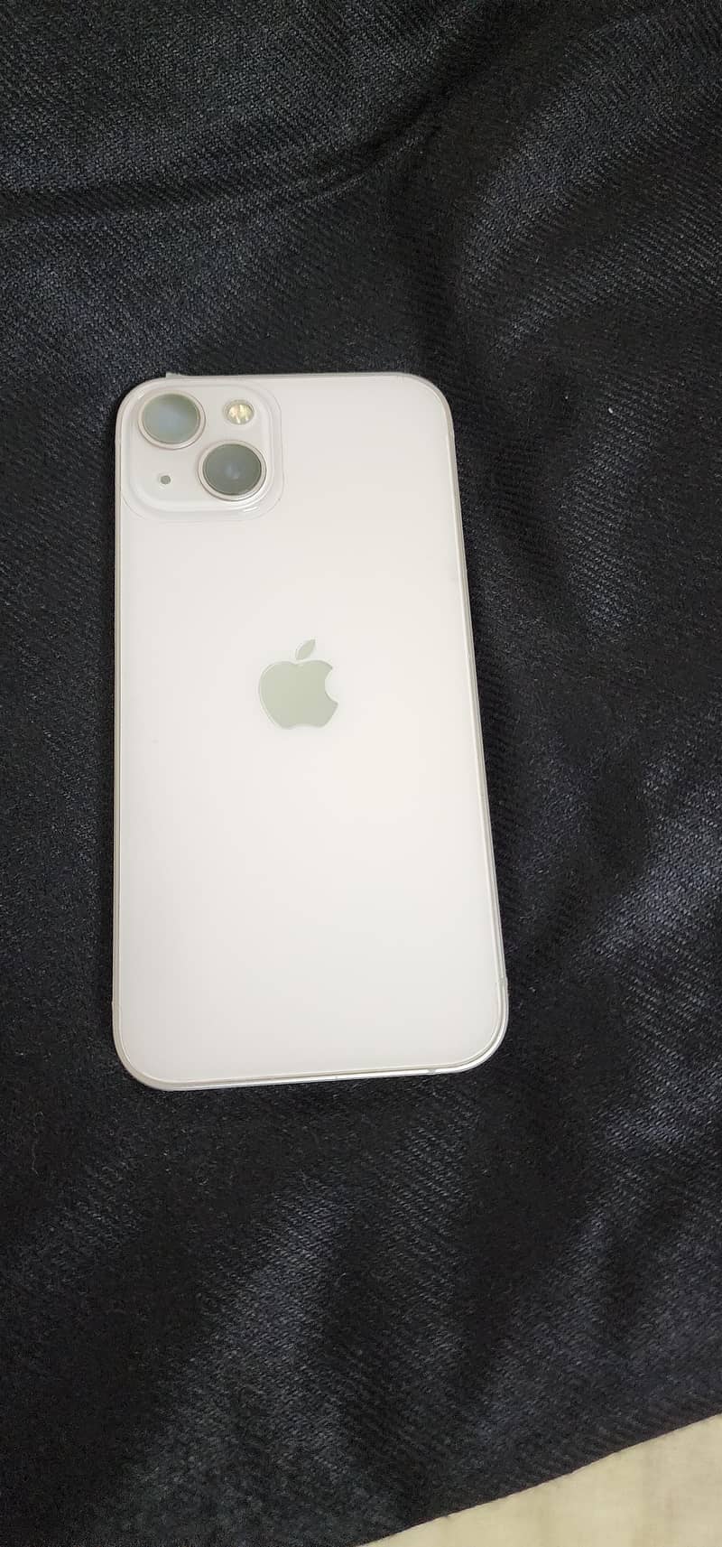 Apple iPhone 13 4