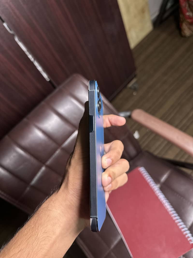 Apple iPhone 12 Pro Max 3