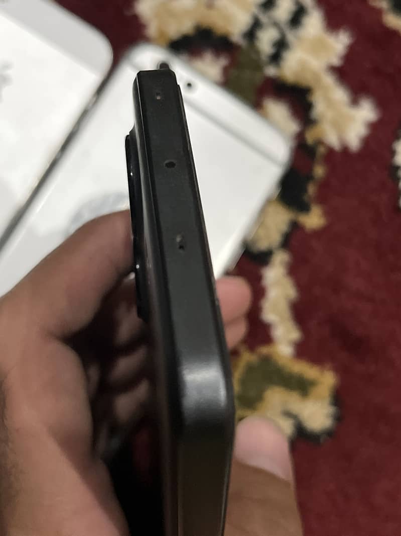 One Plus Ace 2V 6