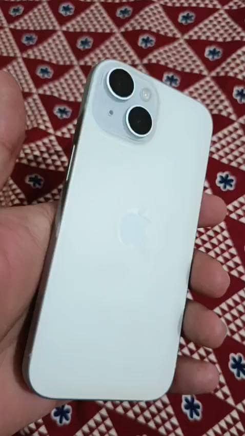 Apple iPhone 15 0