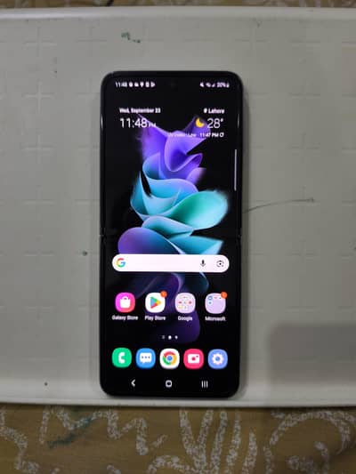 Samsung Galaxy Z Flip 3 5G Snapdragon 888 100% ok waterpack