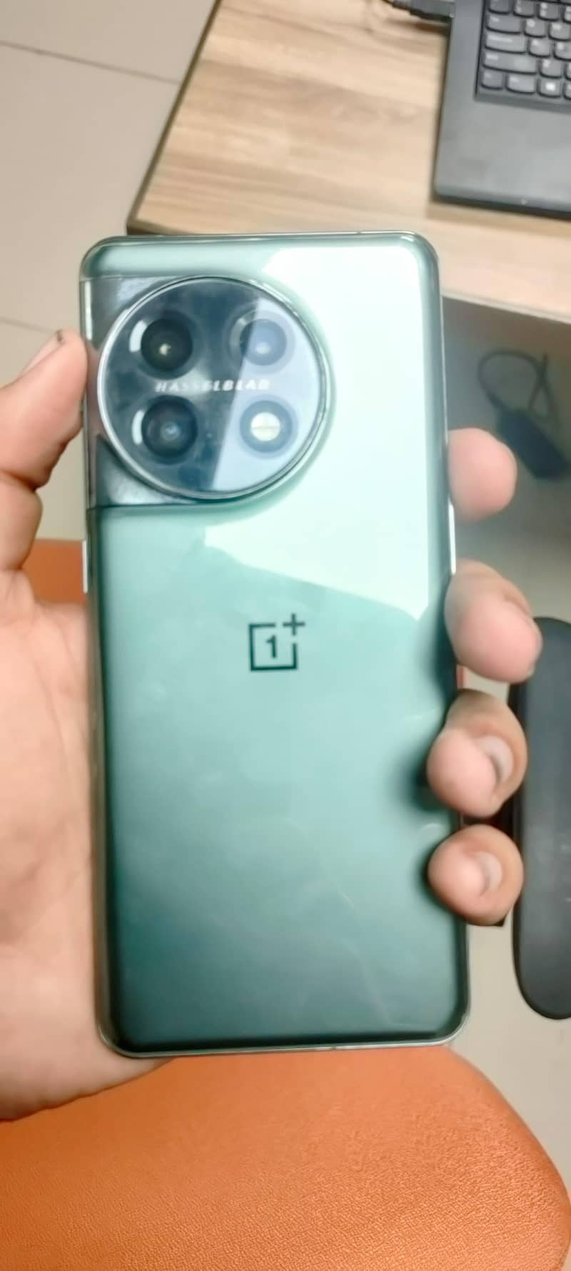 One Plus 11 4