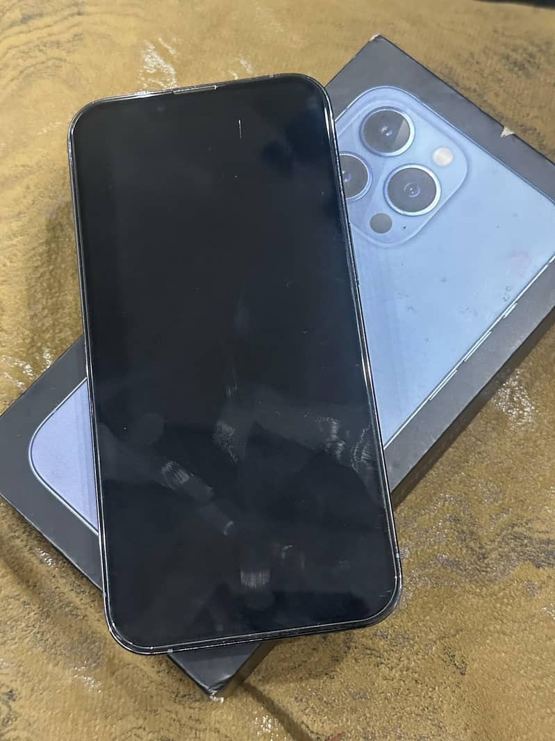 Apple iPhone 13 Pro 1