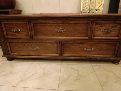 Centre table / Coffee table.