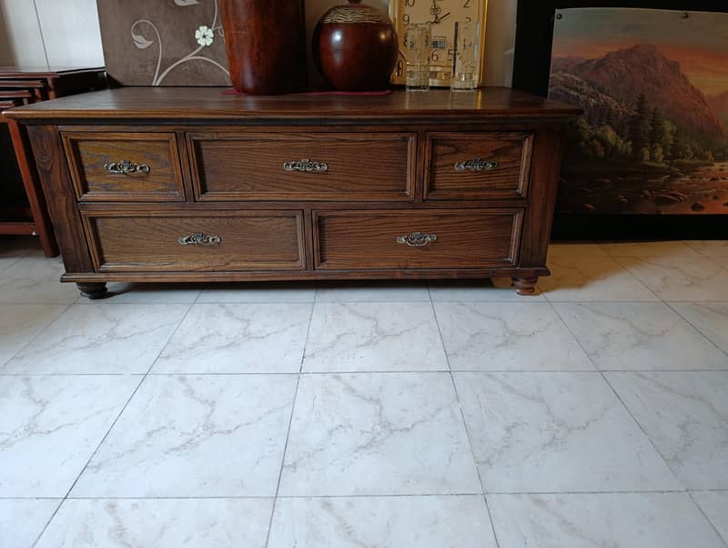 Centre table / Coffee table. 2