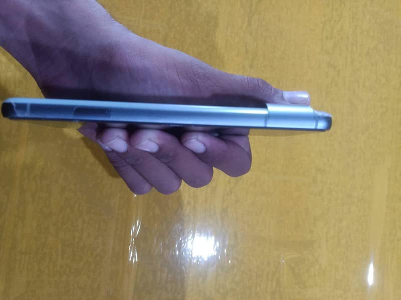 Google Pixel 8 1