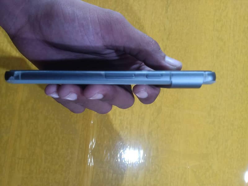 Google Pixel 8 3