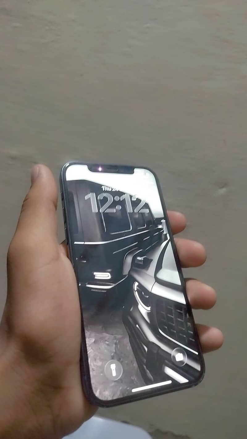 Apple iPhone 12 0
