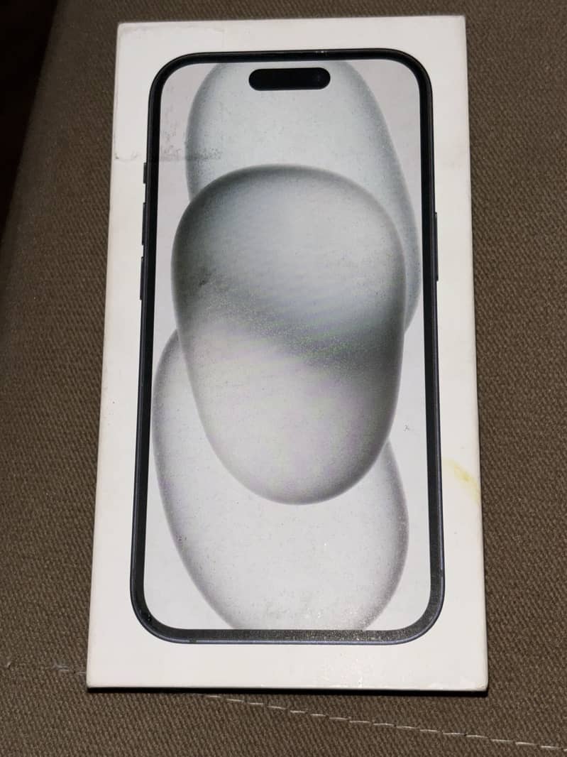 Apple iPhone 15 3