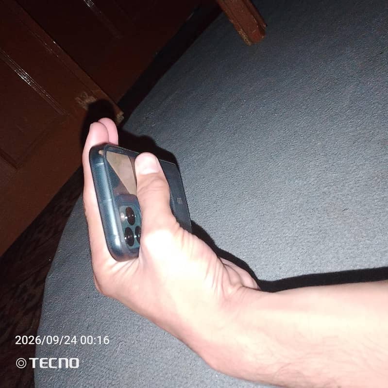 Apple iPhone 11 pro 3