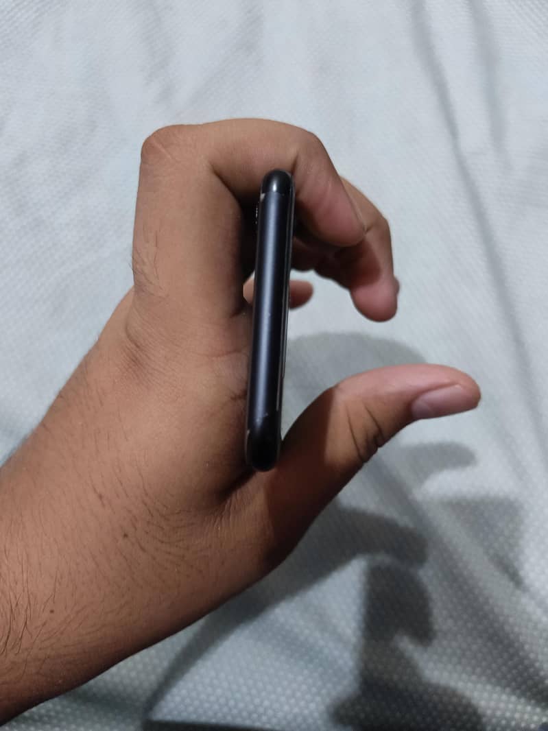 Apple iPhone SE 4