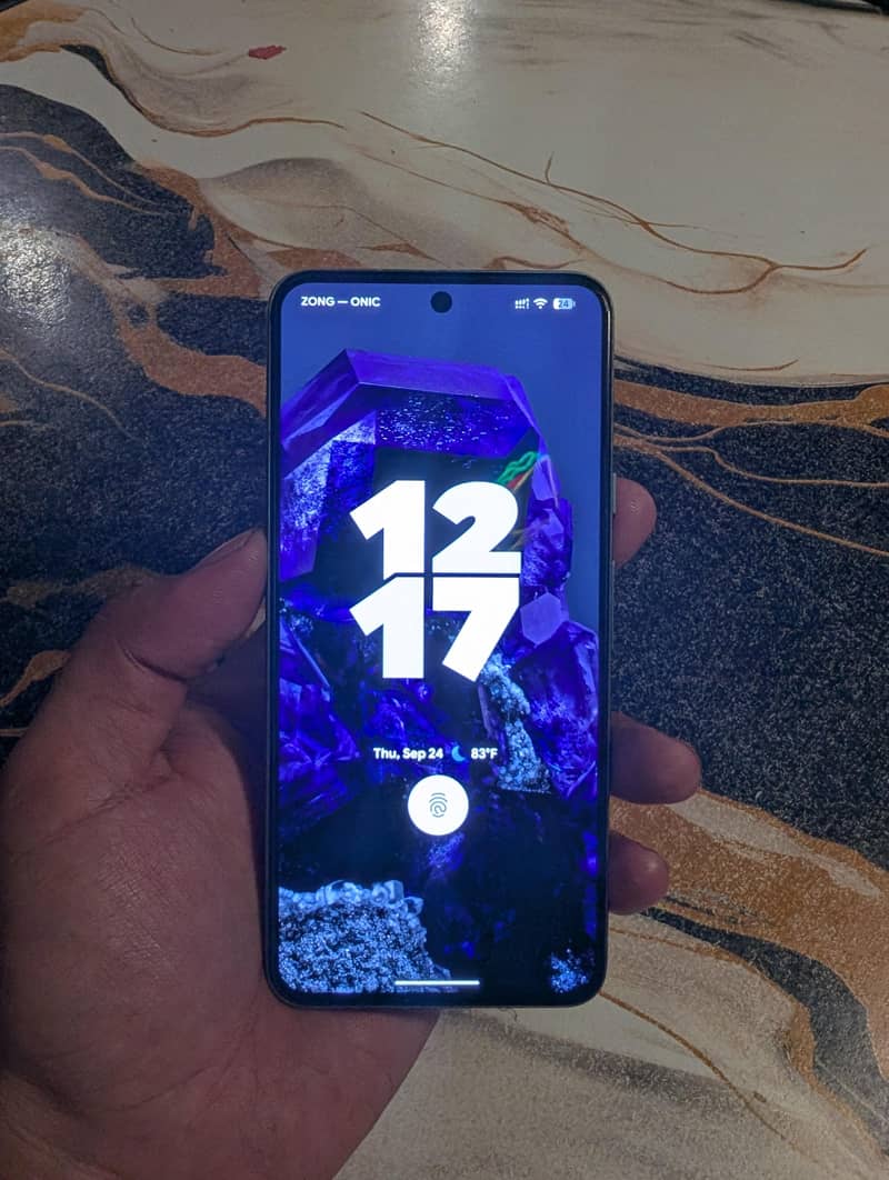 Google Pixel 8 4