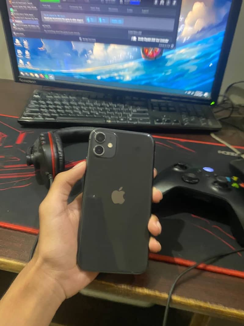 Apple iPhone 11 0