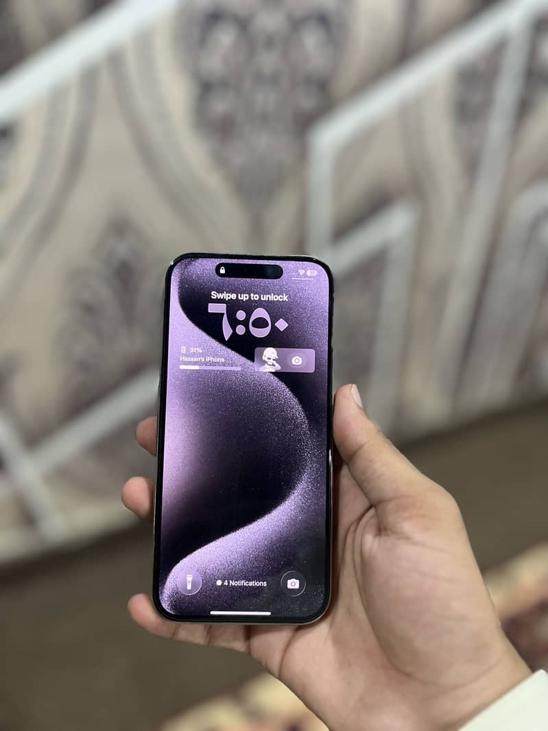 Apple iPhone 15 Pro 1