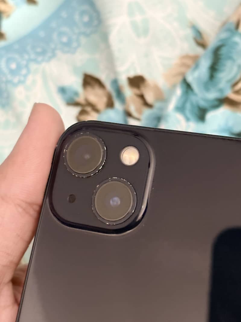 Apple iPhone 13 10