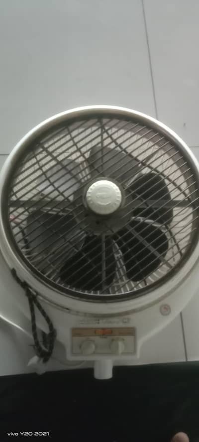 bracket fan . . universal cable size 7/29 . . Washroom wanity